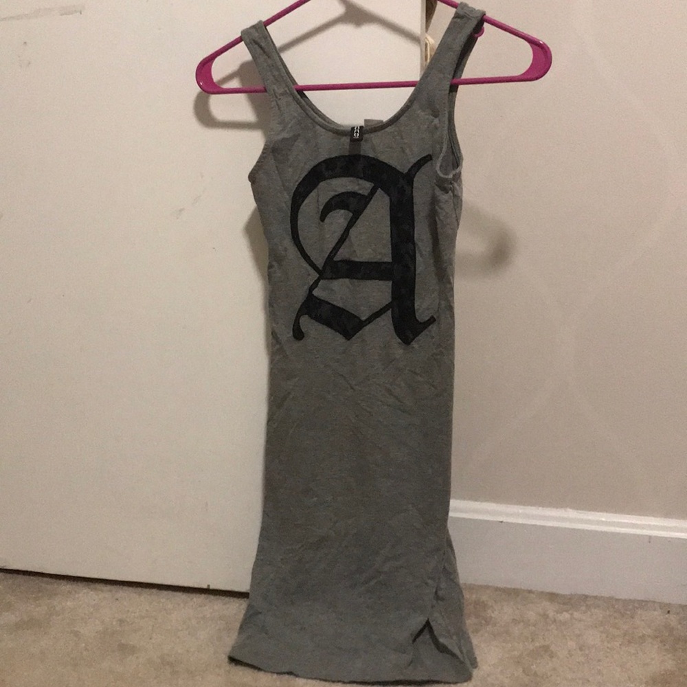 Stretchy dress with the letter A